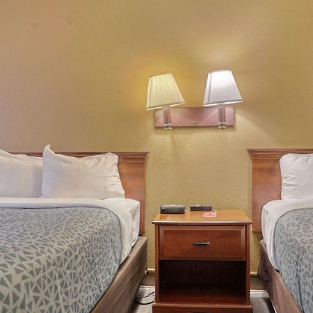 Econo Lodge Raleigh Dış mekan fotoğraf