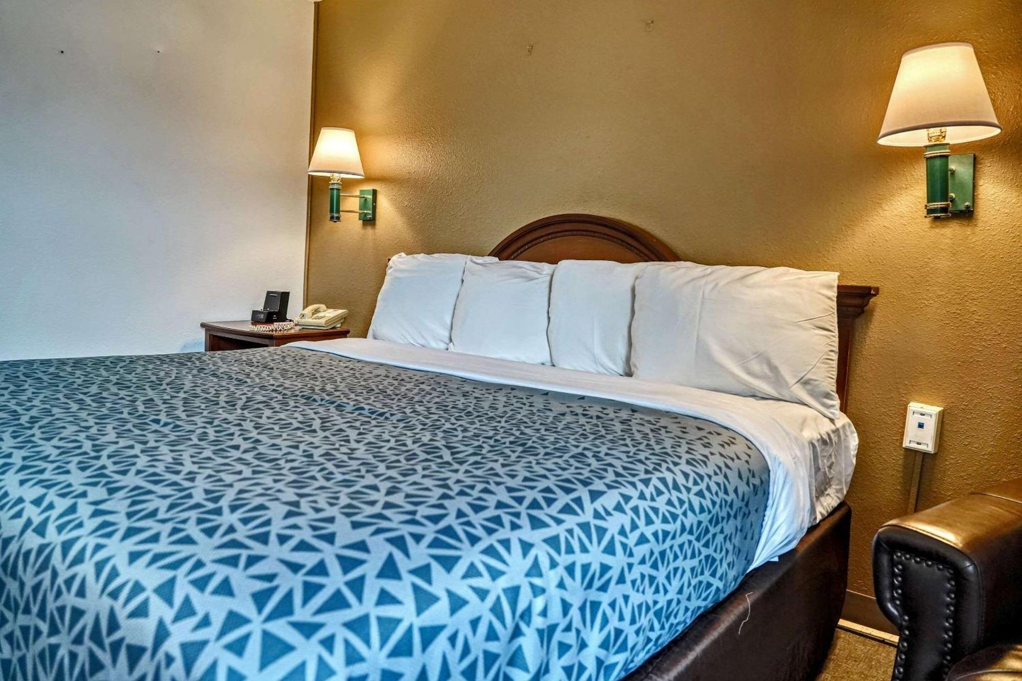 Econo Lodge Raleigh Dış mekan fotoğraf