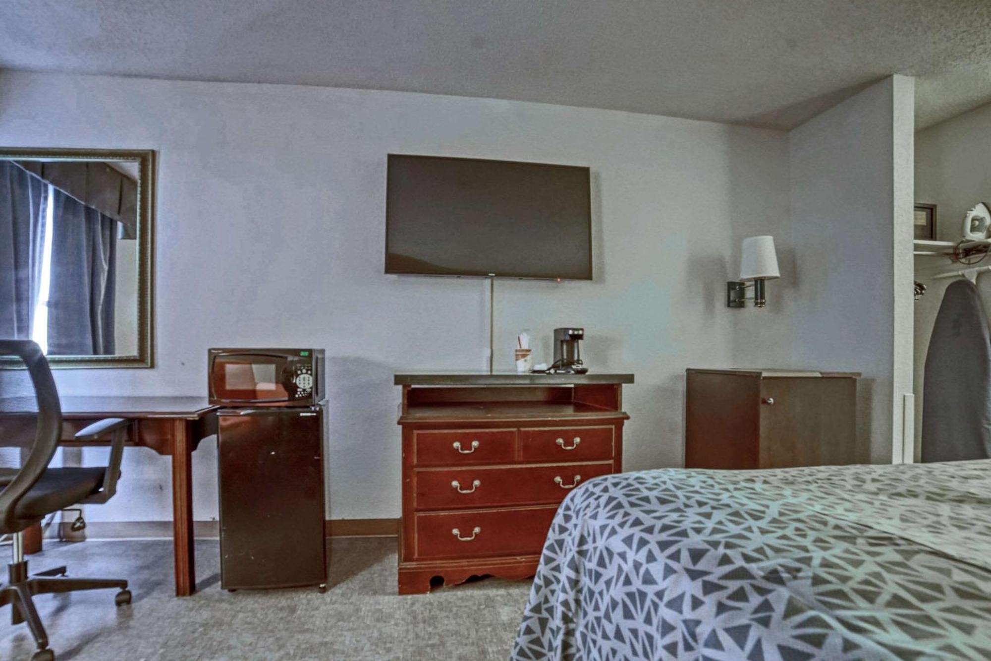 Econo Lodge Raleigh Dış mekan fotoğraf