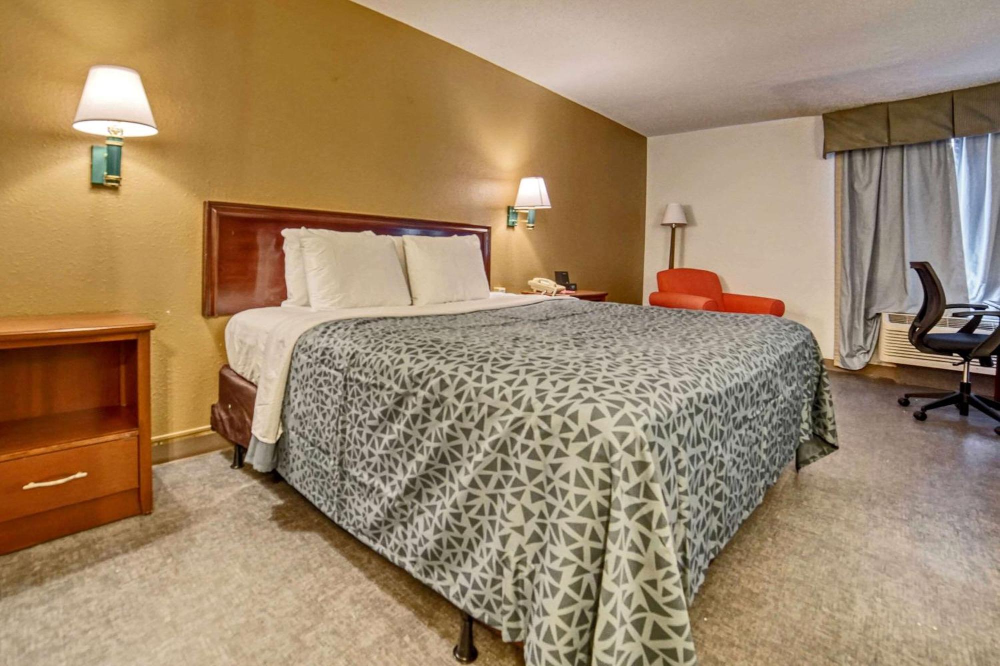Econo Lodge Raleigh Dış mekan fotoğraf